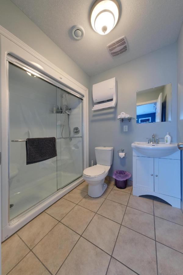 קורנר ברוק Coastal Lookout Suites מראה חיצוני תמונה