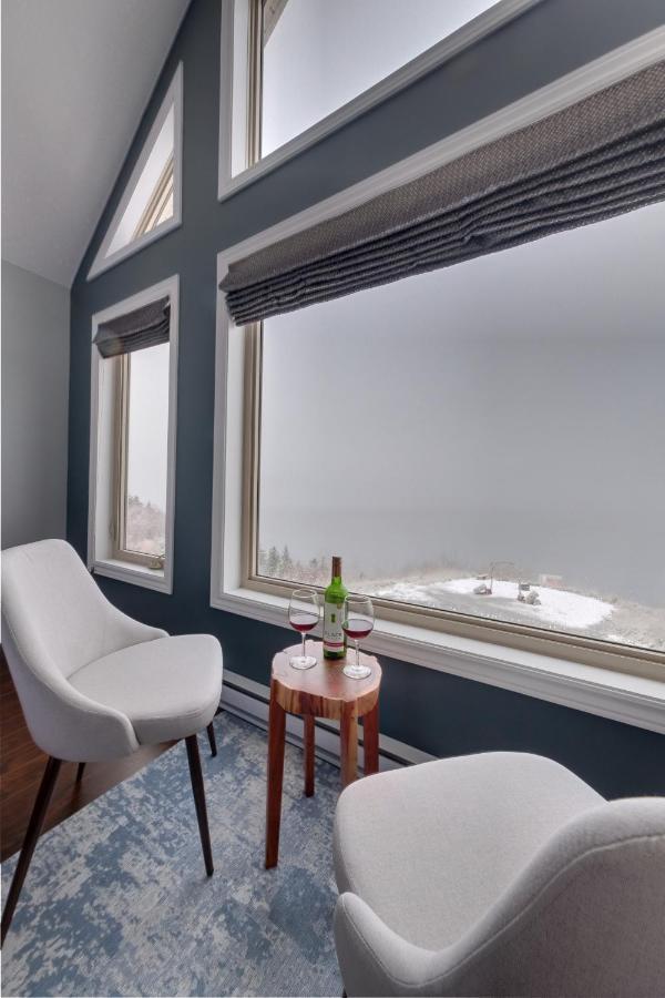 קורנר ברוק Coastal Lookout Suites מראה חיצוני תמונה